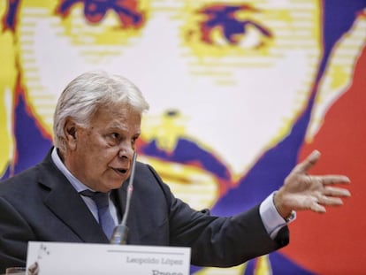 Felipe González en la presentación en Madrid en marzo del libro 'Preso pero libre' del opositor Leopoldo López.