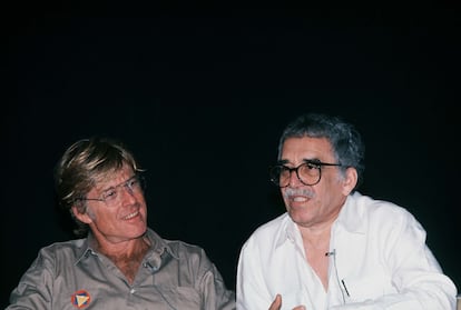 Robert Redford y el escritor Gabriel Garcia Marquez, en la Habana, Cuba, en 1988.