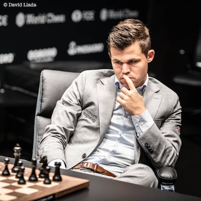 Magnus Carlsen, durante el Campeonato del Mundo de 2018 en Londres contra Caruana