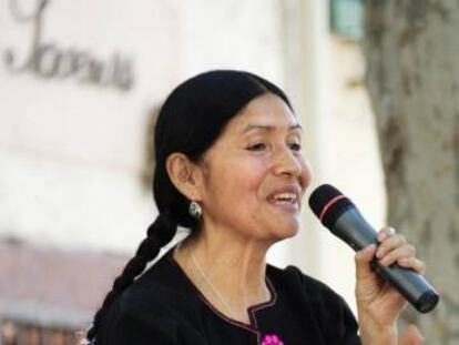 La cantante Luzmila Carpio en un concierto en Martigues.