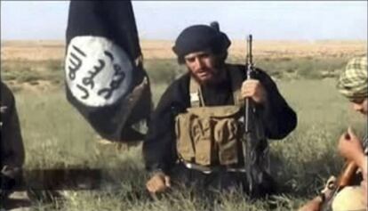 Abu Mohammad al-Adnani, en una captura de v&iacute;deo subido a Youtube en 2012.