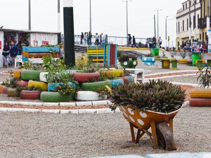 El diseño de los espacios públicos procede de Ocupa Tu Calle, pero es votado por los vecinos del lugar.