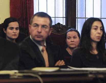 From left to right, Triana Martínez (with defense attorney Fermín Guerrero, Montserrat González and Raquel Gago – the three women convicted of Isabel Carrasco’s murder.