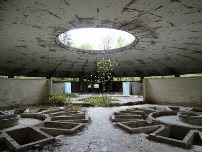 Edificio abandonado en la ciudad termal de Tskaltubo, en el oeste de Georgia. 