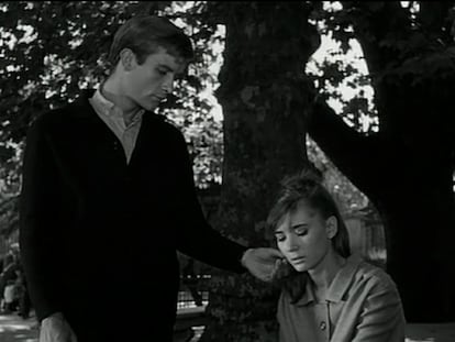 José Antonio Amor y Sonia Bruno en 'El juego de la oca' (1966), de Manuel Summers.