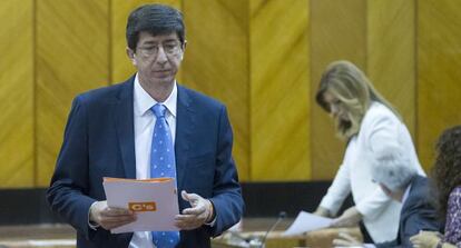 Juan Marín y Susana Díaz, en el pleno del debate de investidura.