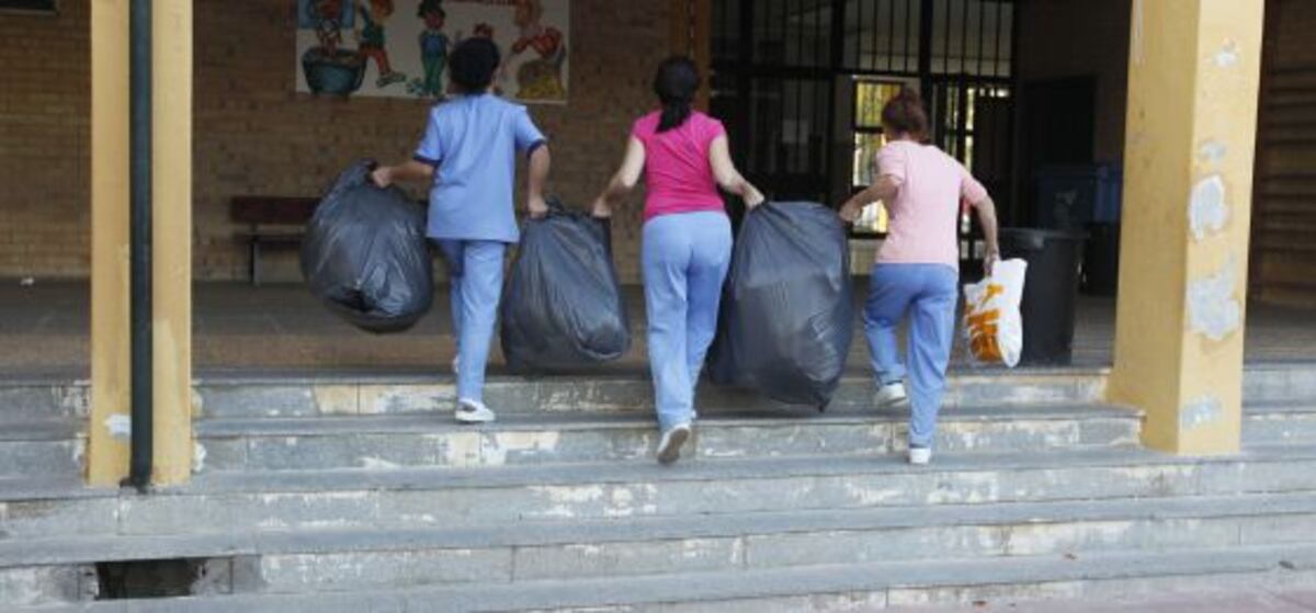 El PP sube un 50% la tasa de recogida de basura en Jerez | Noticias de ...
