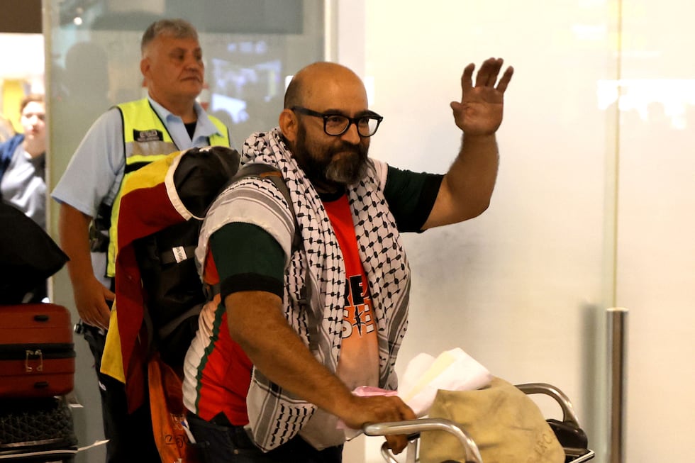 El activista español Sergio Toribio, a su llegada a Barcelona este martes.