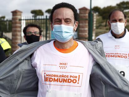 MADRID, 11/04/2021.- El candidato de Ciudadanos a la Comunidad de Madrid, Edmundo Bal, tras participar este domingo en la X carrera popular de Hortaleza. EFE/Javier López