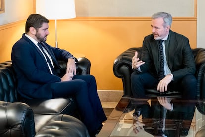 Aragón enmienda la plana a Valencia: el PP mide a Vox con distinta vara según el territorio