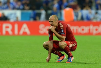 Robben después de fallar su penalti en la prórroga.