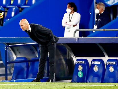 Zidane, durante el Getafe-Real Madrid.