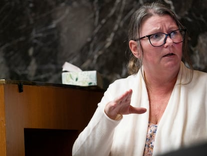 Jennifer Crumbley testifies at the Oakland County Courthouse in Pontiac, Michigan, on February 1.