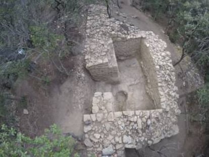 La torre seis de la muralla de Samalús, una vez escavada.