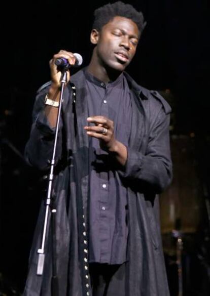 El músico Moses Sumney, en una actuación en en Los Ángeles, California.