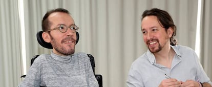 El secretario general de Podemos, Pablo Iglesias, y el secretario de Organización del partido, Pablo Echenique.