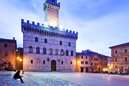 El arquitecto florentino Michelozzo fue el autor del Palazzo Comunale de Montepulciano, que se encuentra en el punto más elevado del pueblo, la Piazza Grande. Los que hayan visto 'Luna nueva', la segunda película de la saga 'Crepúsculo', la reconocerán; aquí se rodó la escena principal.