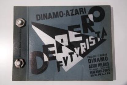 Libro que realizó Depero en 1927 al aviador Azari, encuadernado con dos tornillos como los utilizados en las cabinas de los aeroplanos de la época, publicación emblemática del arte moderno.