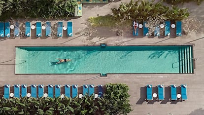 Piscina del nuevo hotel Grand Hyatt en Barcelona, inaugurado a principios de abril.