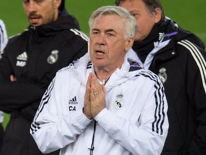 Carlo Ancelotti, este lunes en Anfield.