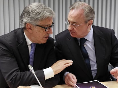 El consejero delegado de Atlantia, Giovanni Castellucci, junto al presidente de ACS, Florentino Pérez.