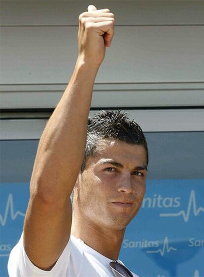Cristiano Ronaldo en el centro médico Sanitas de La Moraleja.