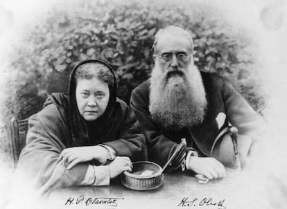 Los fundadores de la teosofía, Blavatsky y Henry Steel.