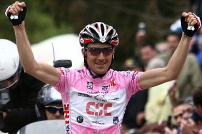 Ivan Basso celebra el triunfo