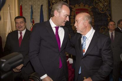 Alberto Fabra y Miguel Valor el pasado 15 de enero en el Ayuntamiento de Alicante.