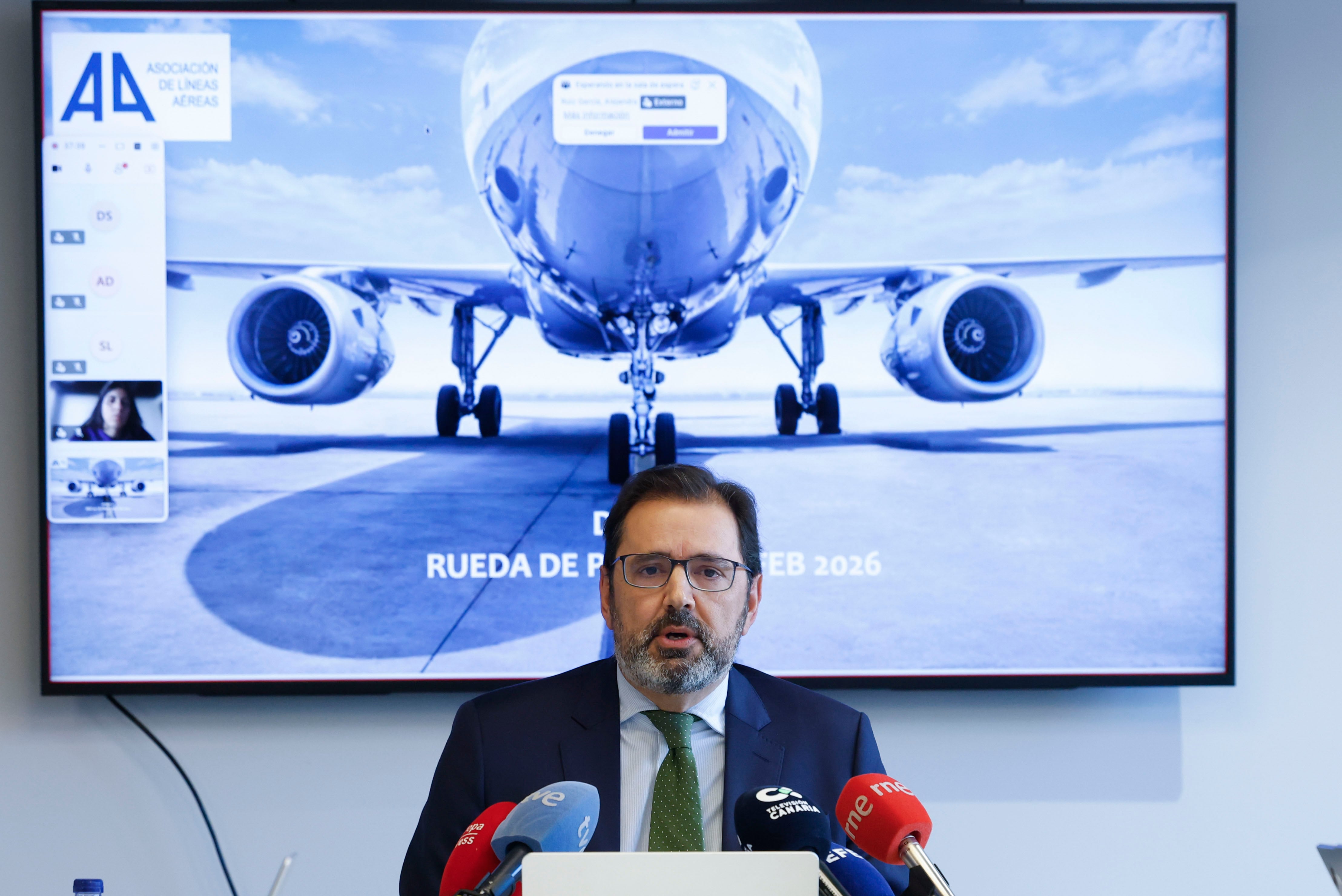 Las aerolíneas y Aena pugnan por 5.000 millones en la pelea tarifaria