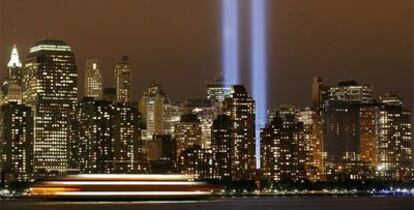 Vista nocturna del 'skyline' de Manhattan.