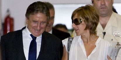 La cantante Ana Torroja, junto a su ex abogado Ildefonso González- Grana de Oro, a su llegada al Juzgado de Instrucción número 7 de Palma.