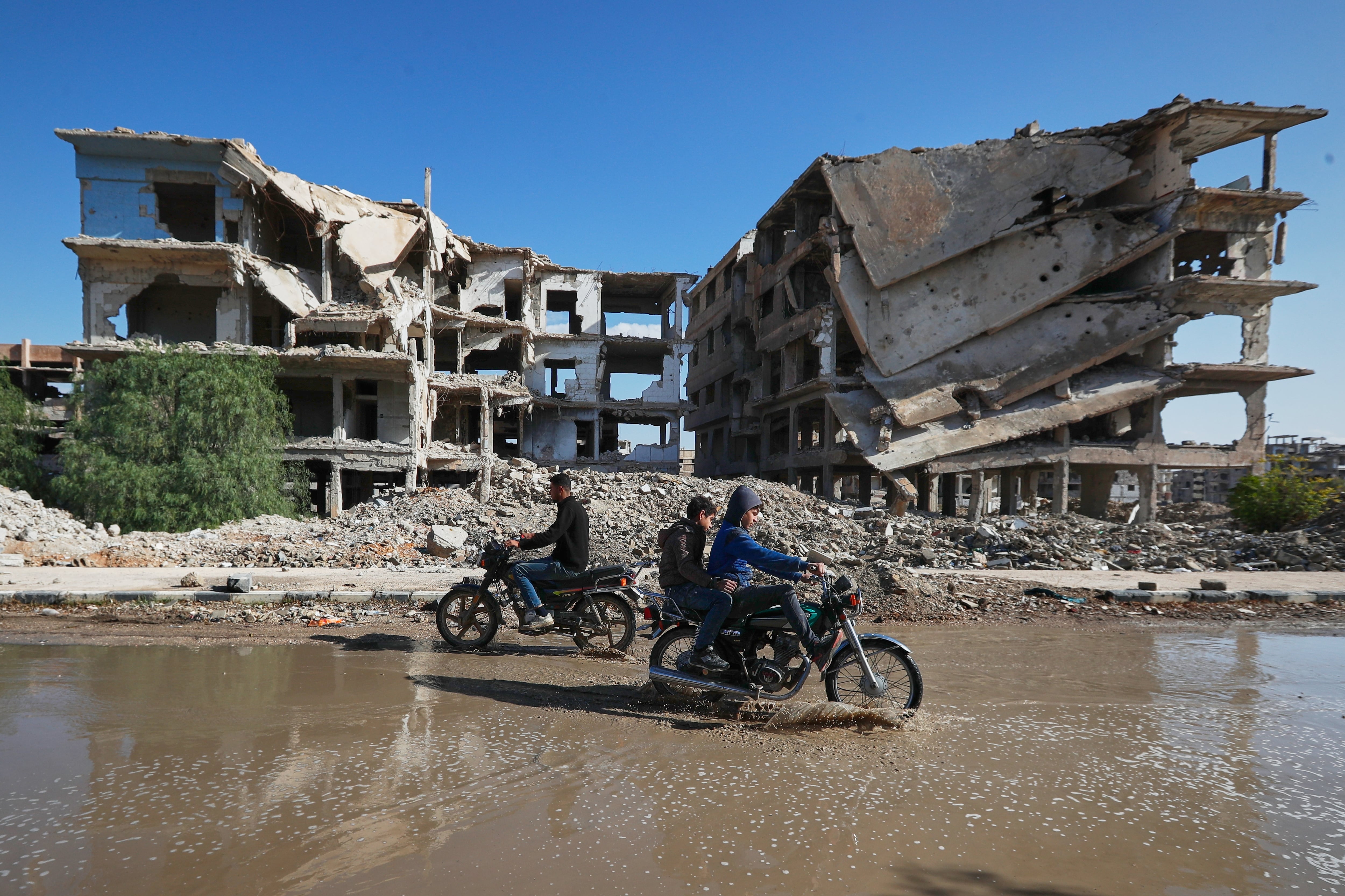 Siria celebra un año sin la dictadura de El Asad entre la ilusión y la inquietud