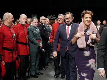 La presidenta del Gobierno de Navarra, María Chivite, durante su intervención en el acto institucional del Día de la Policía Foral el 25 de febrero de 2023 en Pamplona.