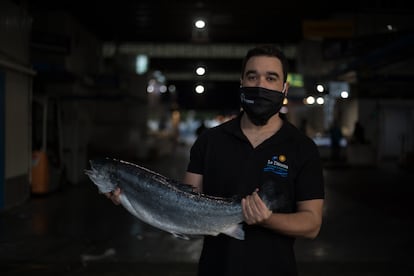 Juan Antonio Cardeña, uno de los dueños del negocio familiar La Dársena, este jueves.