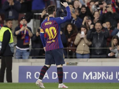 Messi pide al Camp Nou que no silbe a Coutinho.