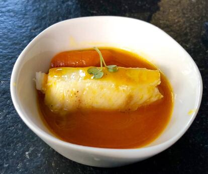 MERO EN ESCABECHE CON JUGO DE ZANAHORIA DEL GLASS MAR / CAPEL