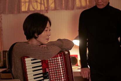 Un fotograma de la película 'Lucky Chan-sil' que inauguró el festival en la sala Azcona de la Cineteca.