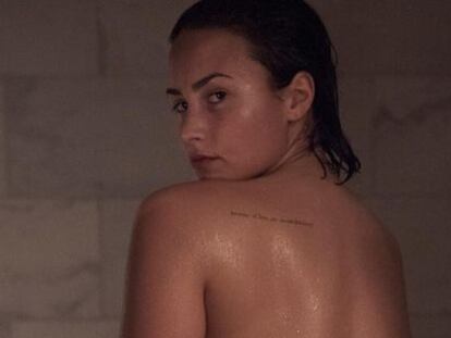 Demi Lovato desnuda