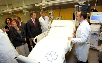 Feij&oacute;o durante una visita al Hospital Cl&iacute;nico de Santiago  