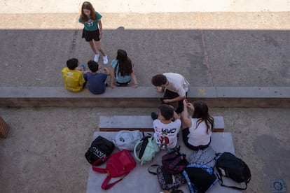 Alumnos del IES Guadiana en la localidad de Ayamonte, Huelva.