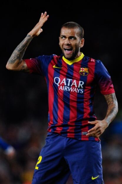 Dani Alves, durante un partido de esta temporada.