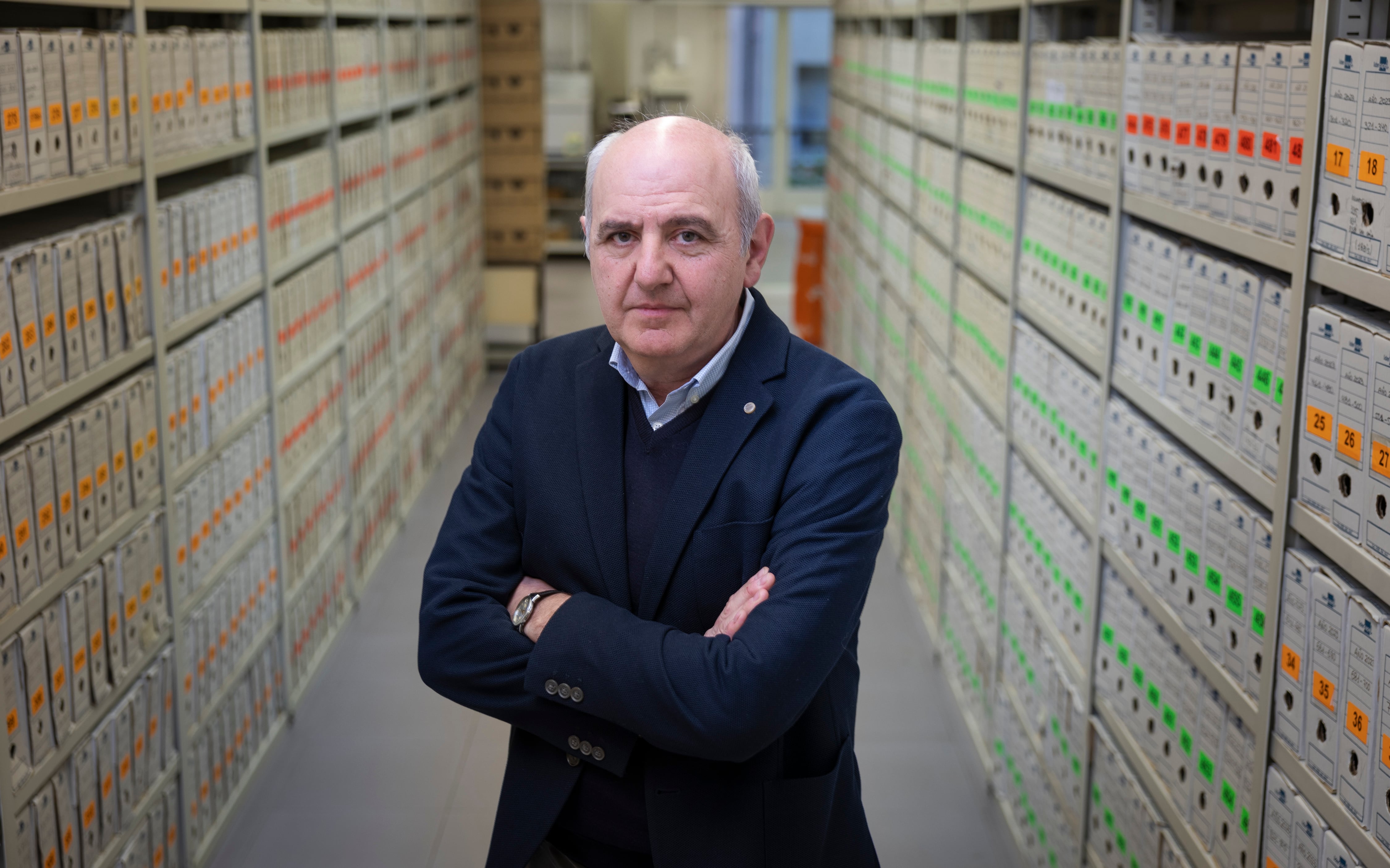 El genetista Manuel Crespillo, en la sede del Instituto Nacional de Toxicología y Ciencias Forenses en Barcelona, el 2 de febrero.
