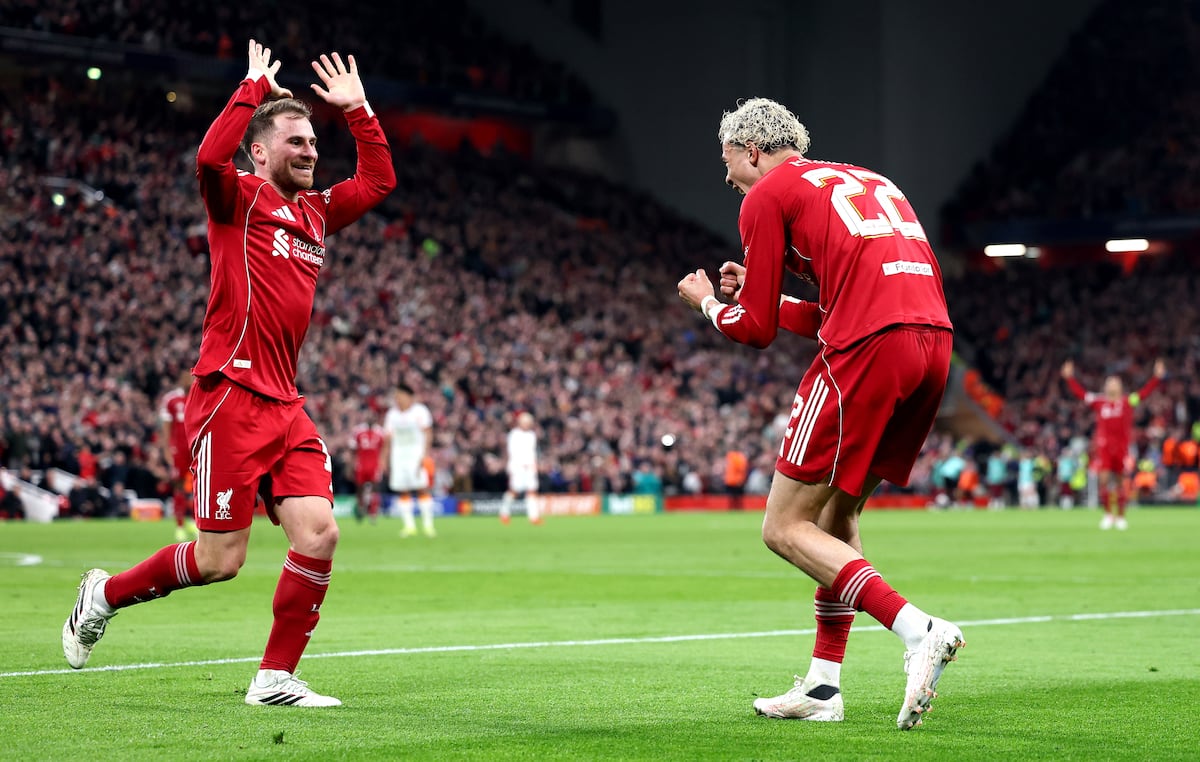 El Liverpool se ilumina ante un accidentado Galatasaray