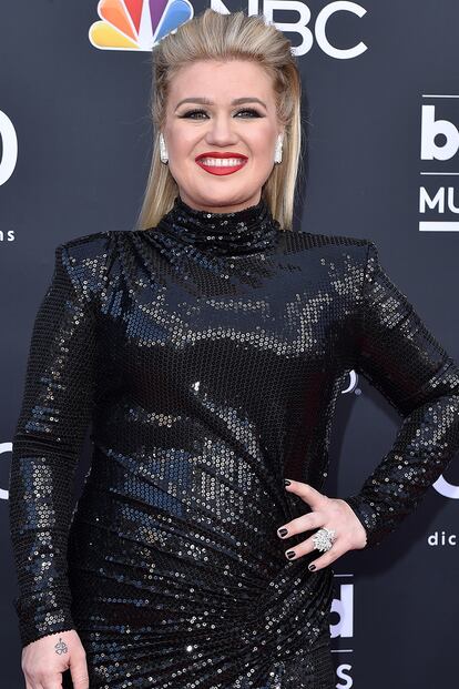 La cantante Kelly Clarkson hizo que buena parte del público de los Billboard Music Awards pensaran que llevaba los AirPods puestos.