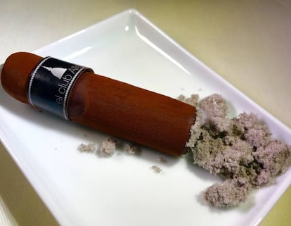 CIGARRO DULCE DE MARIA MARTE / CAPEL