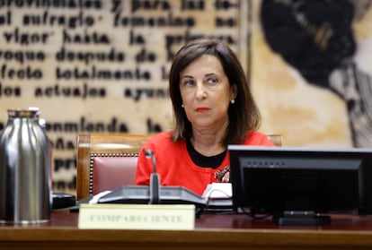 La ministra de Defensa, Margarita Robles, durante su comparecencia en el Senado, el martes.