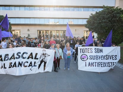 El juicio contra el colectivo feminista Subversvives, tras la denuncia del líder de Vox, Santiago Abascal, se ha celebrado este miércoles en la Audiencia Provincial de Castellón.