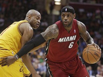 LeBron supera a Jack
