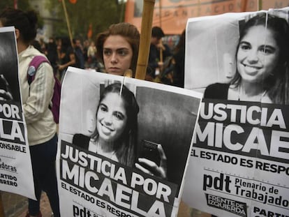 Marcha en la Plaza de Mayo para exigir el esclarecimiento del crimen de Micaela Garc&iacute;a, el d&iacute;a 11 de abril.